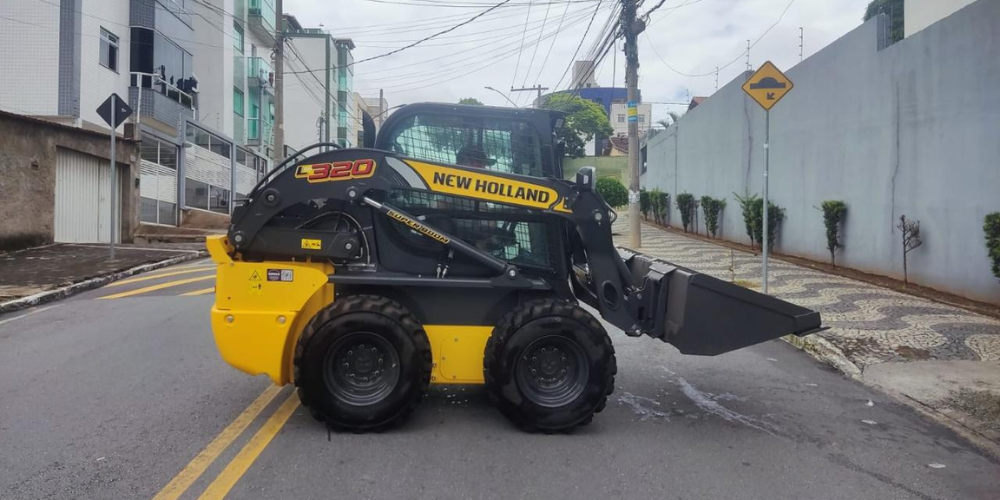 Mini escavadeira em obra